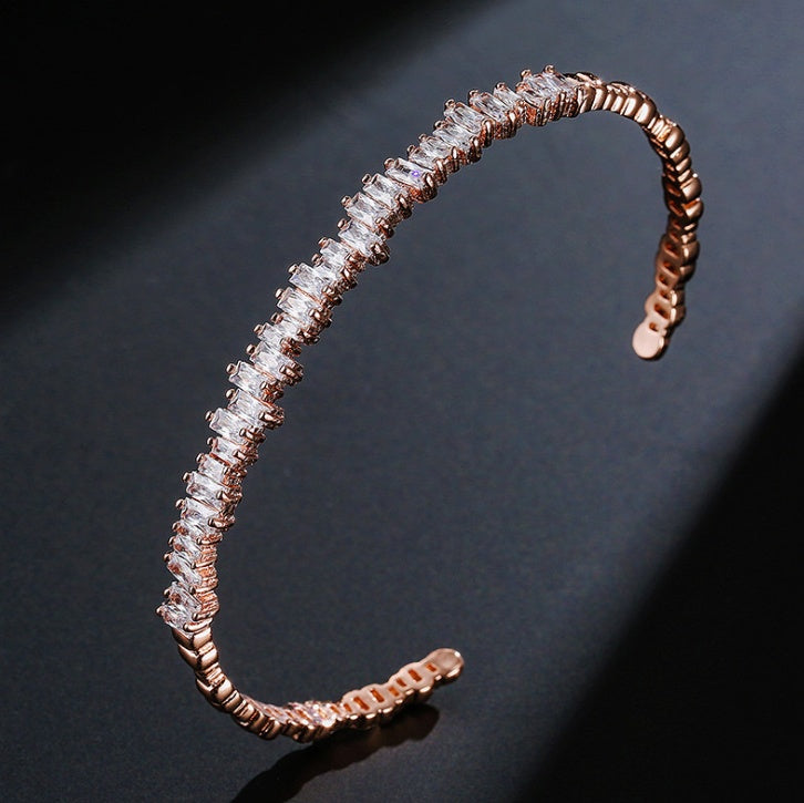 micro-inlaid zircon bracelet