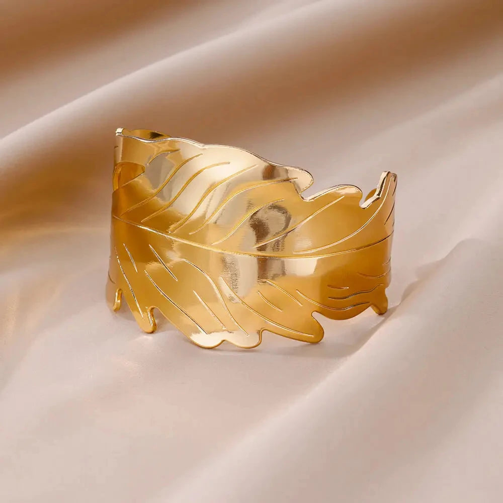 Classic Gold Color Wrinkle Texture Bangle Bracelet For Women Exquisite Cuff Bracelet