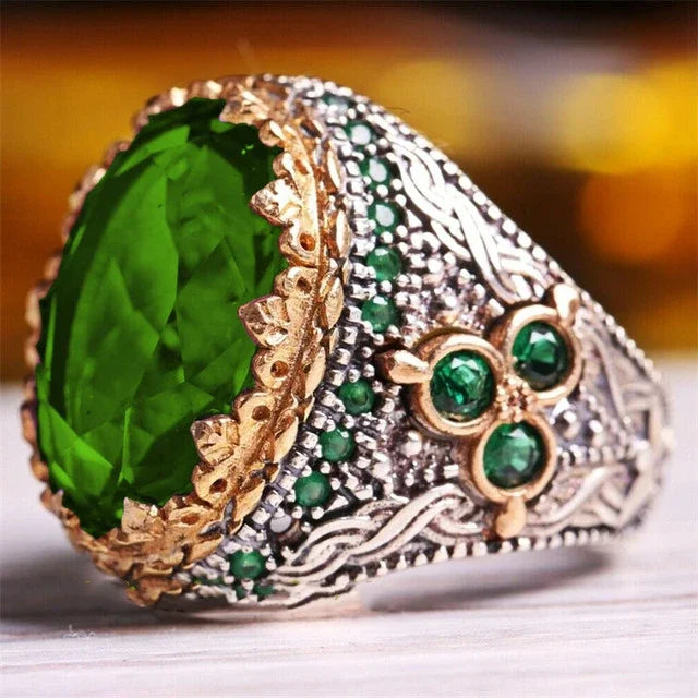 Green Gem Inlaid Men's Luxury Ring