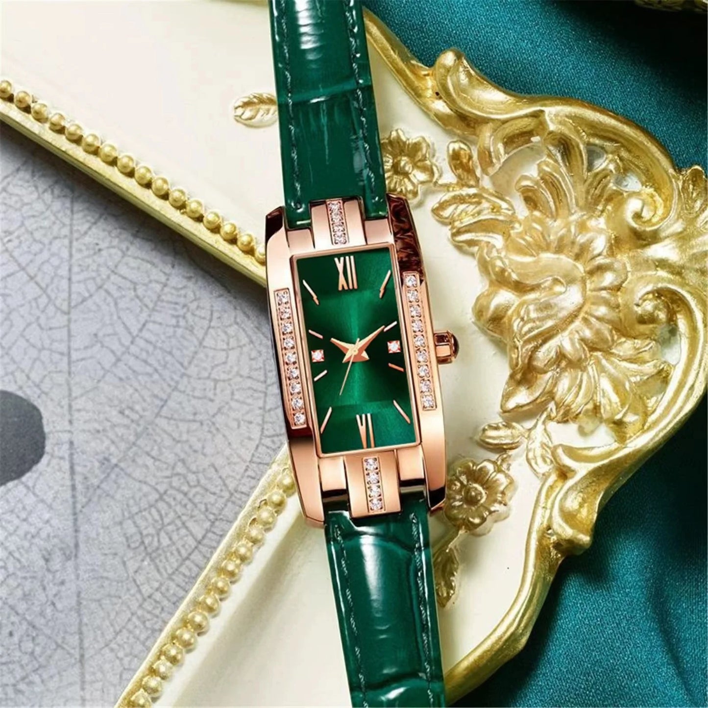 NEW Watch Women Fashion Casual Leather Belt Watches