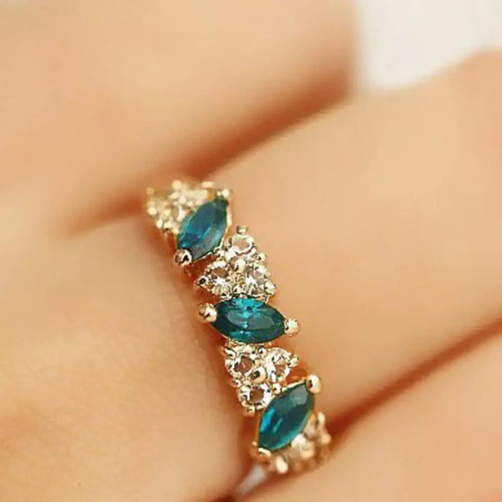 Wedding Band Electroplating Charming All-Match Faux Green Gem Finger Ring   Women Ring  Jewelry Accessory