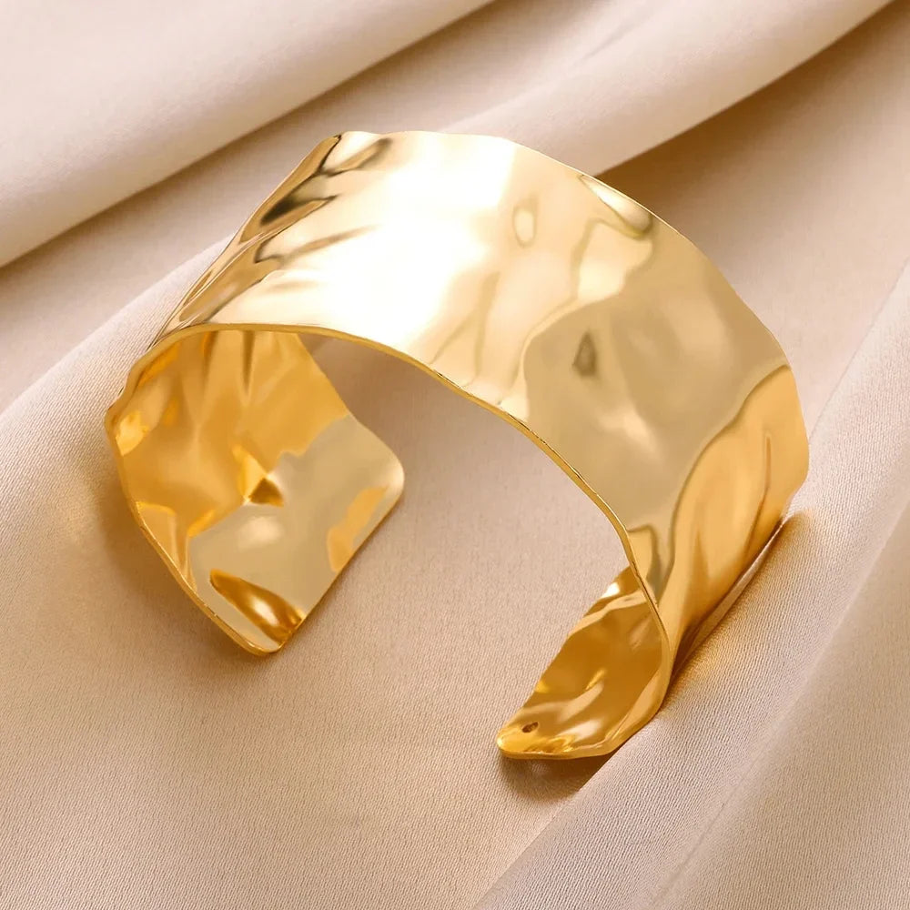 Classic Gold Color Wrinkle Texture Bangle Bracelet For Women Exquisite Cuff Bracelet