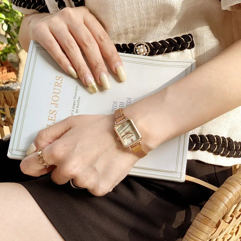 2024 Magnetic Strap Green Dial Simple Rose Gold Mesh Luxury Women Watches